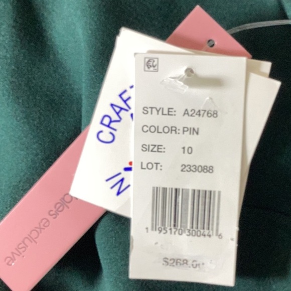 AQUA
Racerback Ruffle Hem Gown - Exclusive - Picture 6 of 7